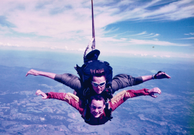dominic_skydive