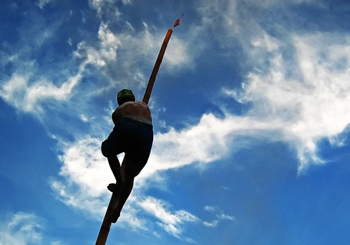 climb flag