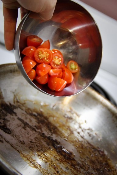 cook tomato