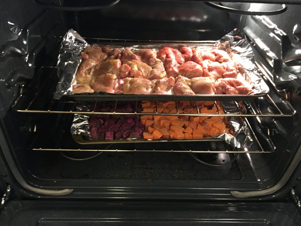 chicken and potatos in the oven_1024x768