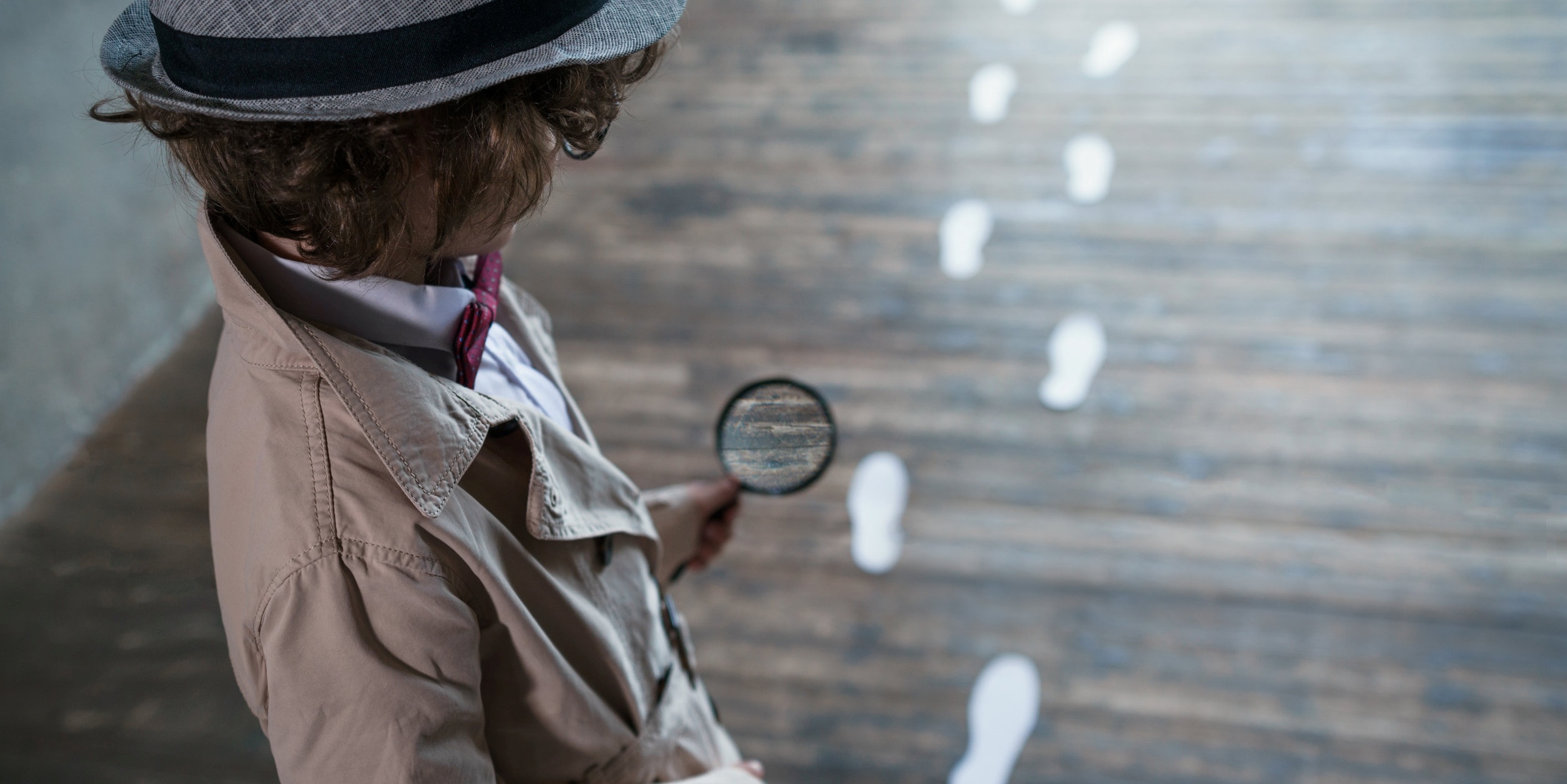 Detective with a magnifying glass