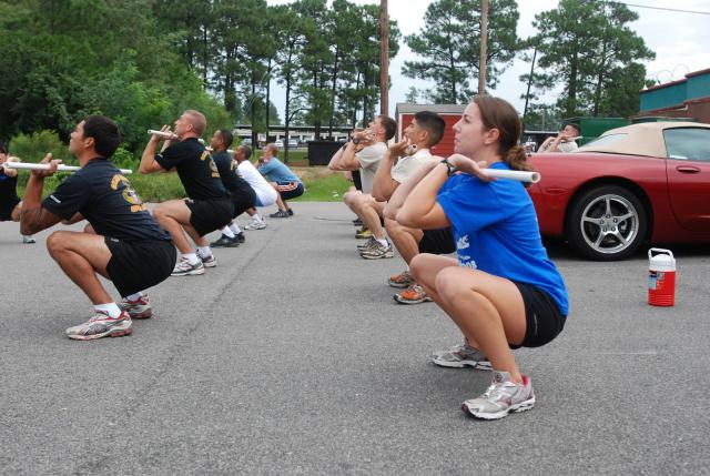 This picture shows a group doing the Front Squat