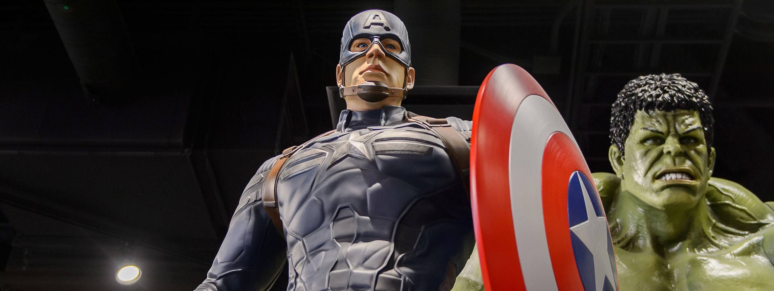 A picture of Captain America and the Hulk