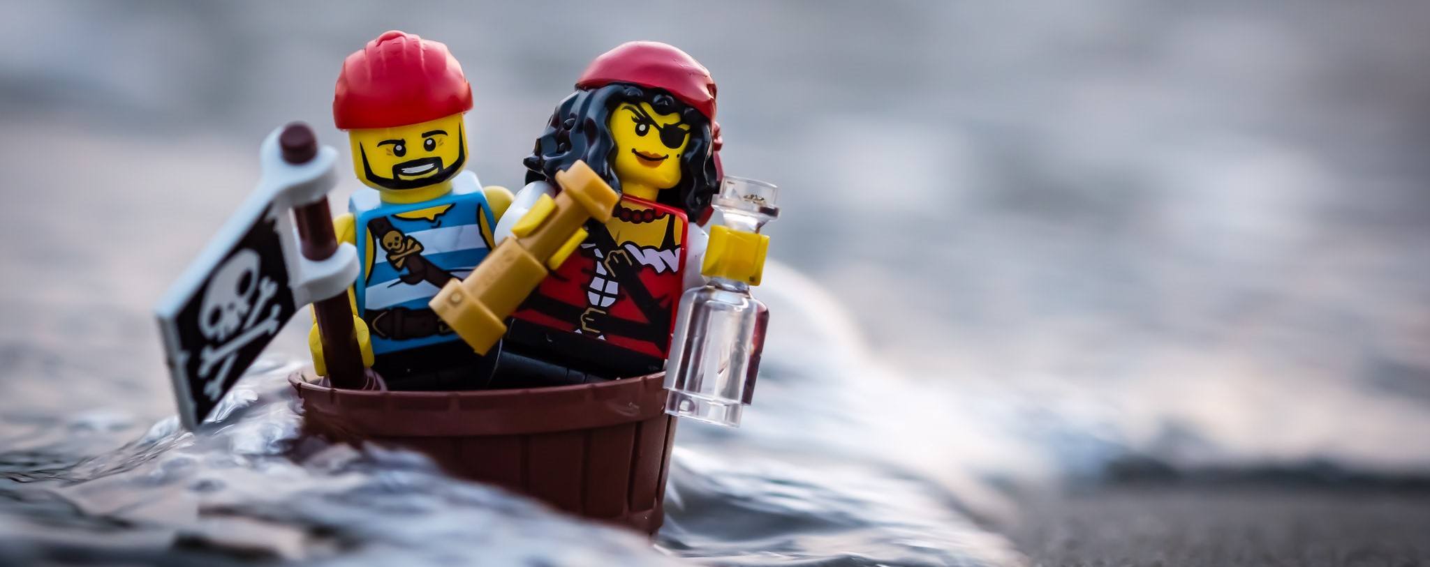 A picture of two LEGO pirates.